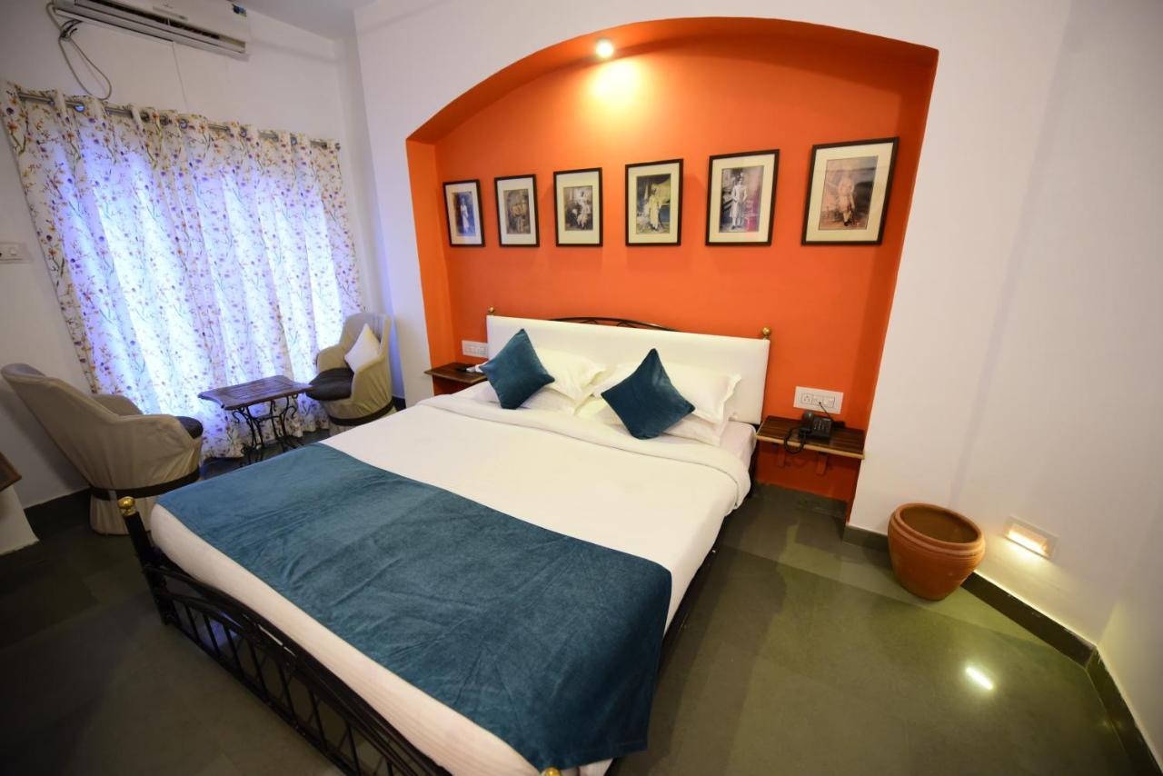 Hotel Udai Niwas By The Lake Udaipur Buitenkant foto