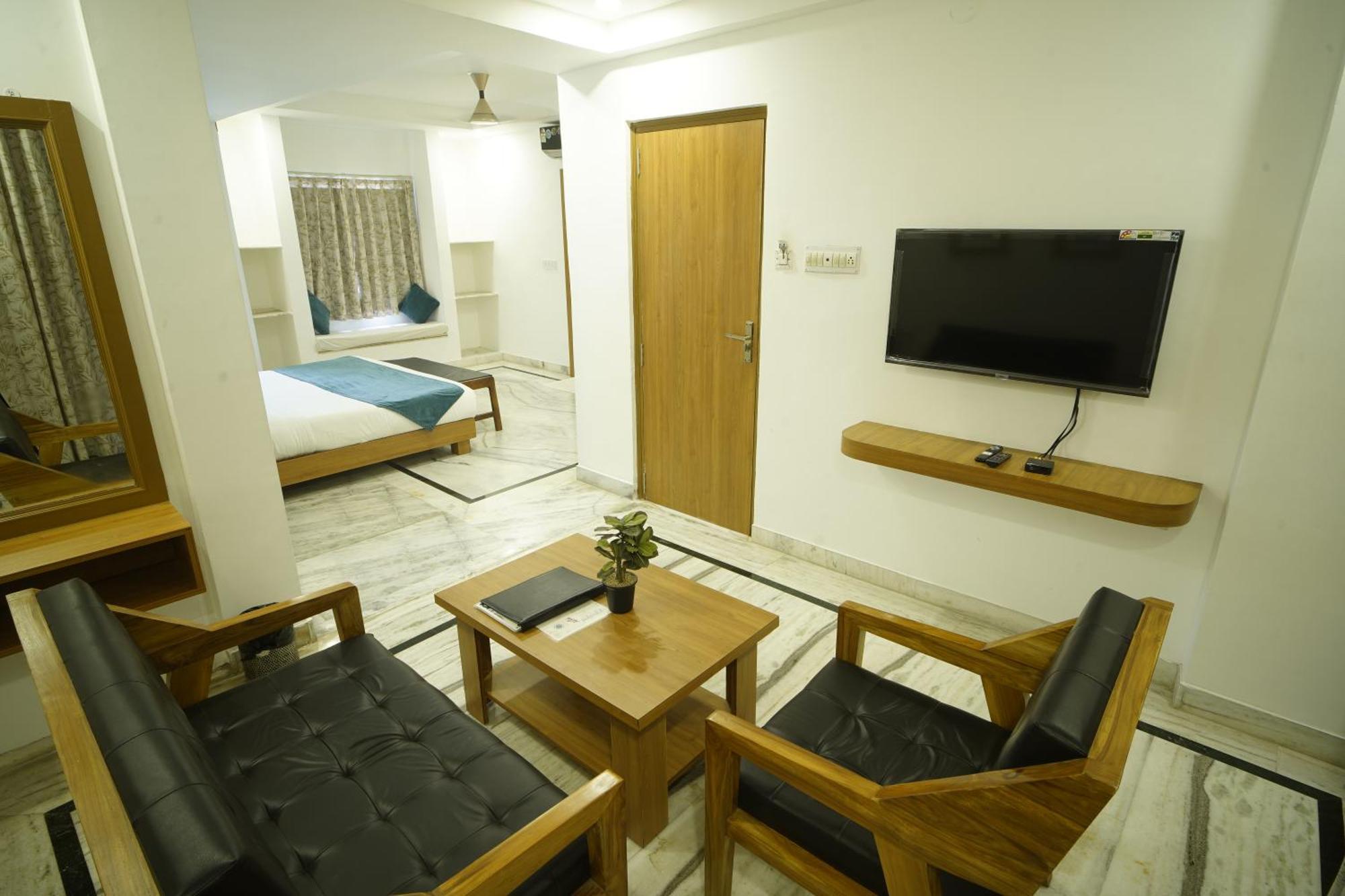 Hotel Udai Niwas By The Lake Udaipur Buitenkant foto